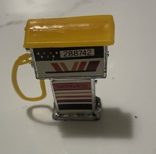 Vintage 1970s Die-Cast Toy Petrol Gas Pump - Retro Service Station 4.7 mm