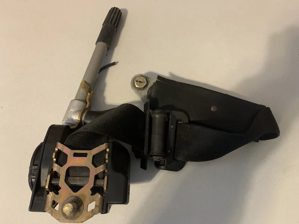 Mercedes Benz 450sl 380sl 107 R107 Driver Left Retractable Seatbelt 85 - Изображение 3 из 4