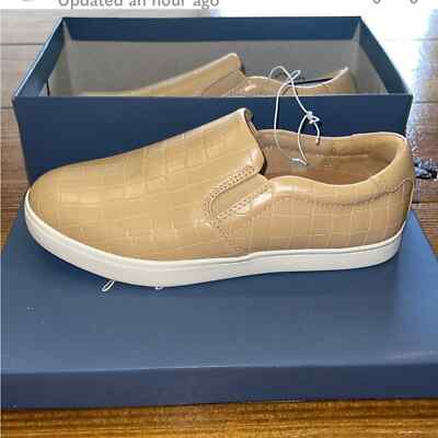 Universal Thread Flats Womens Size 5 Neutral Kelsey slip on comfy Sneakers NWT 