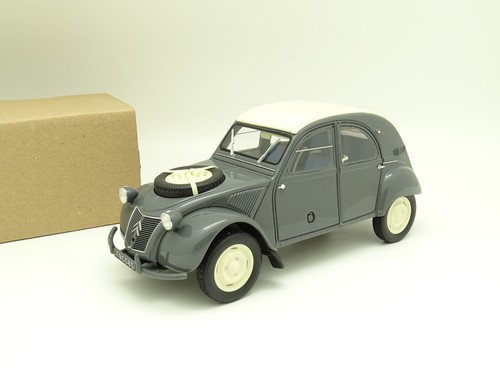 Otto Ottomobile Citroën 2CV 4x4 Sahara - 1/18 - Grise - Modèle D'expo