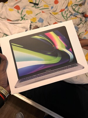 Apple MacBook Pro 13.3'' (512GB SSD, Intel Core i5 10th Gen., 3.80 GHz, 16GB)...