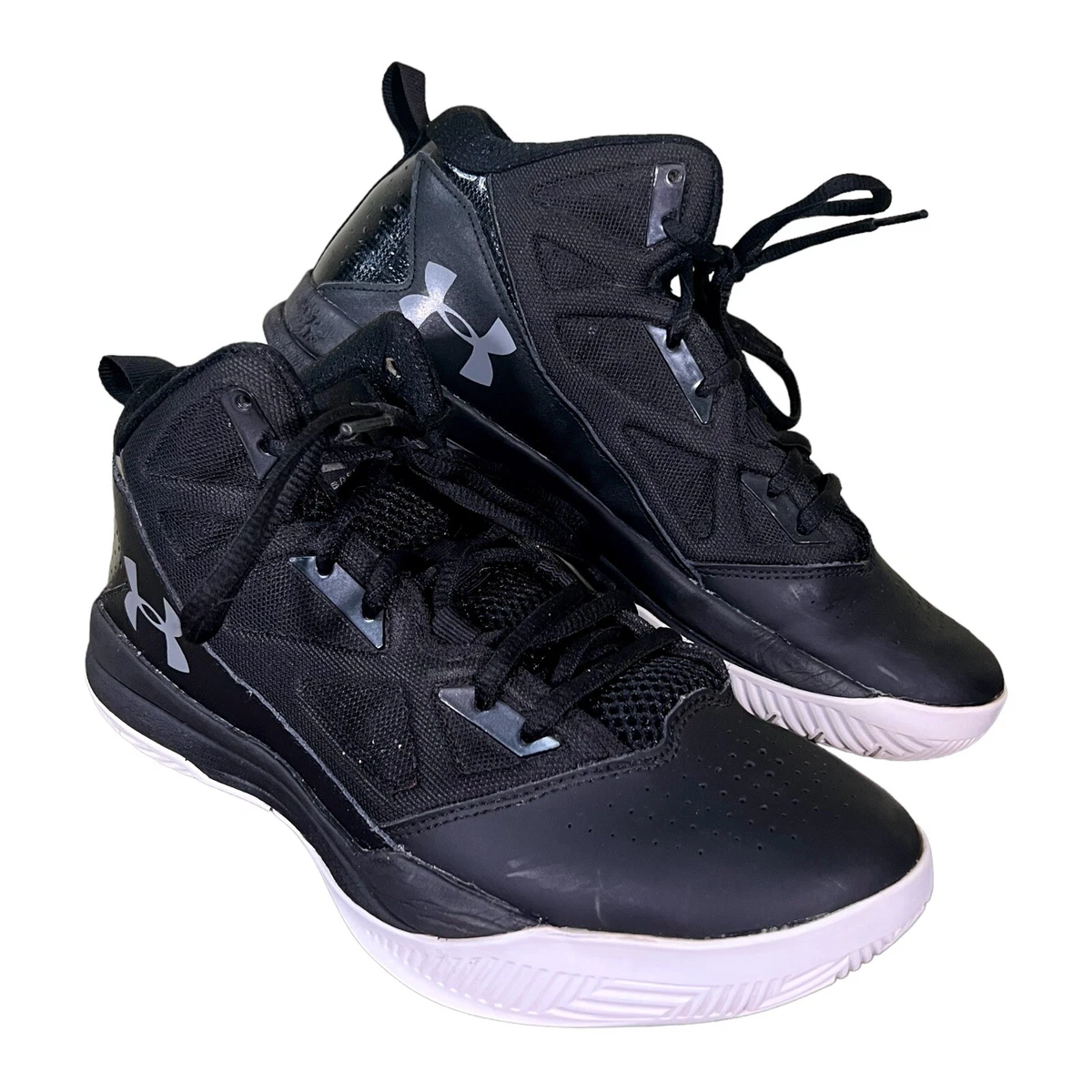 Women's ua jet store mid basketball shoes