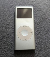 Apple iPod Nano 2nd Generation A1199  MA477LL/A 2GB