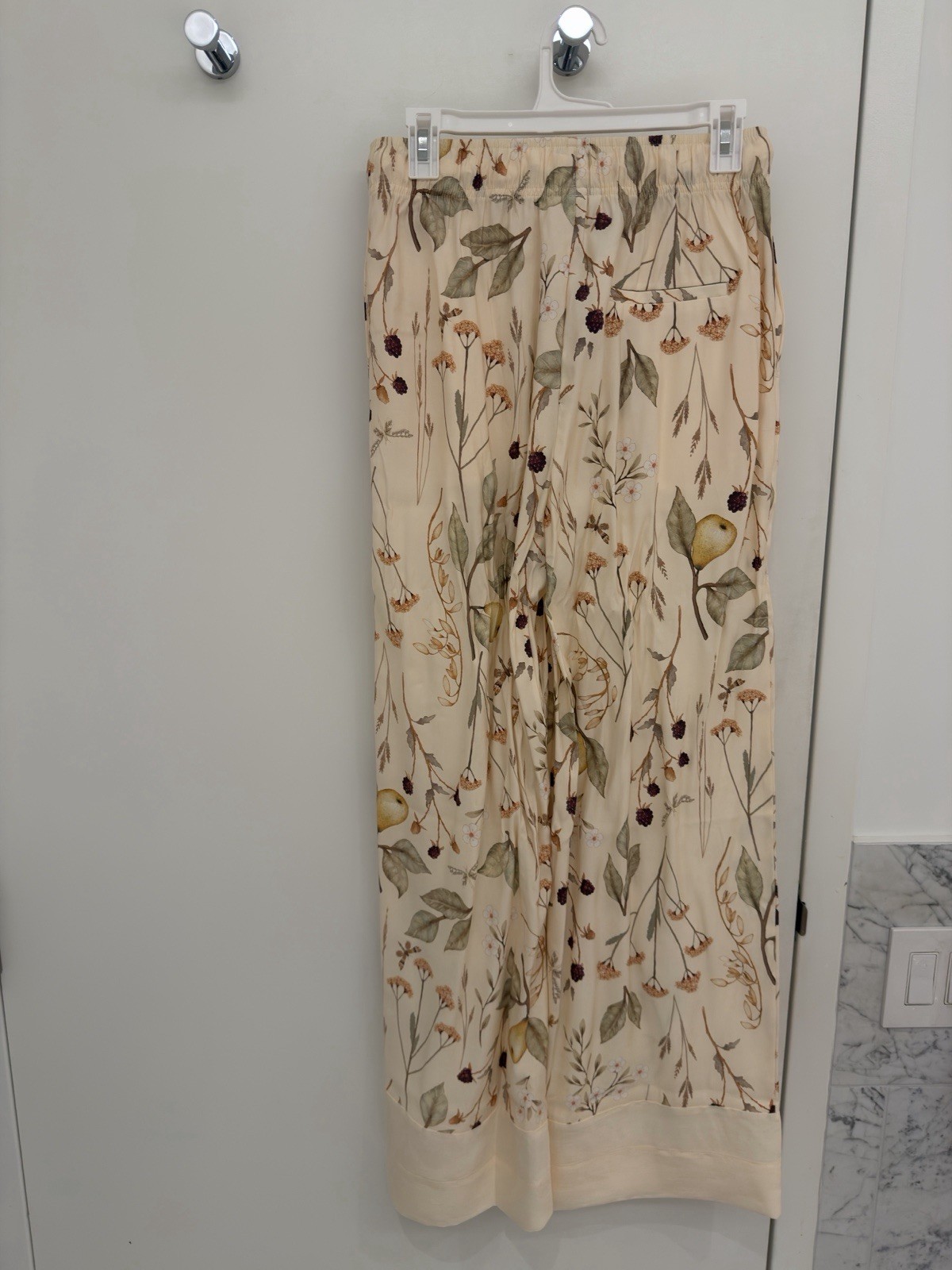 H&M Women's Wide-Leg Pants Floral Size S ❤️‍🔥Ready To Ship❤️‍🔥 thumbnail 4