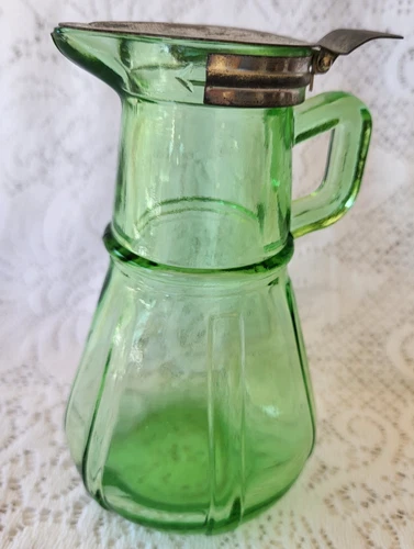 Vtg Hazel Atlas Green Uranium Depression Glass Syrup Pitcher w Lid 6” Tall Glows