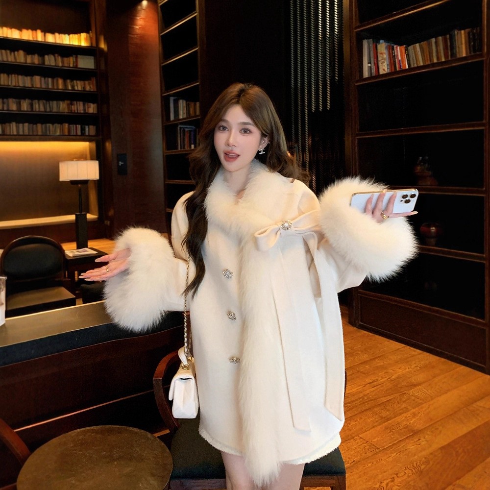 Winter New Bow Cloak Double Sided Cashmere Coat Women's Fox Wool Fur Warm Coats