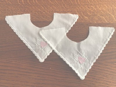 2x Kragen Stickerei-,Puppenkragen  z.Selbstannähen Puppenkleidung Herz 9x19cm