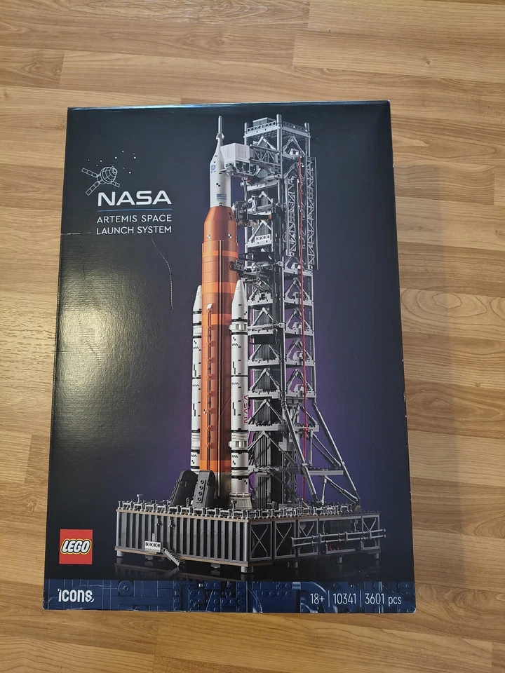 LEGO Icons 10341 NASA Artemis Space Launch System, Foto 1 von 5