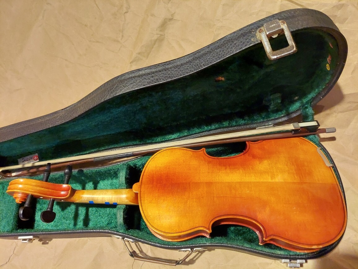 Suzuki Model 220 size 1/2 Violin, Japan (Nagoya) 1981, Very Suzuki Model 220 size 1/2 Violin, Japan (Nagoya) 1981, Very