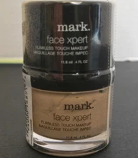 AVON Mark Face Xpert Foundation Powder with Hyaluronic Acid & Retnoid - Sealed