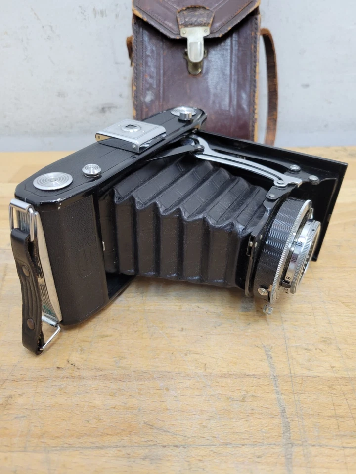 Cámara Zeiss Ikon Nettar 515/2, lente Novar 1:4,5, 10,5 cm con estuche original Foto 3 de 4