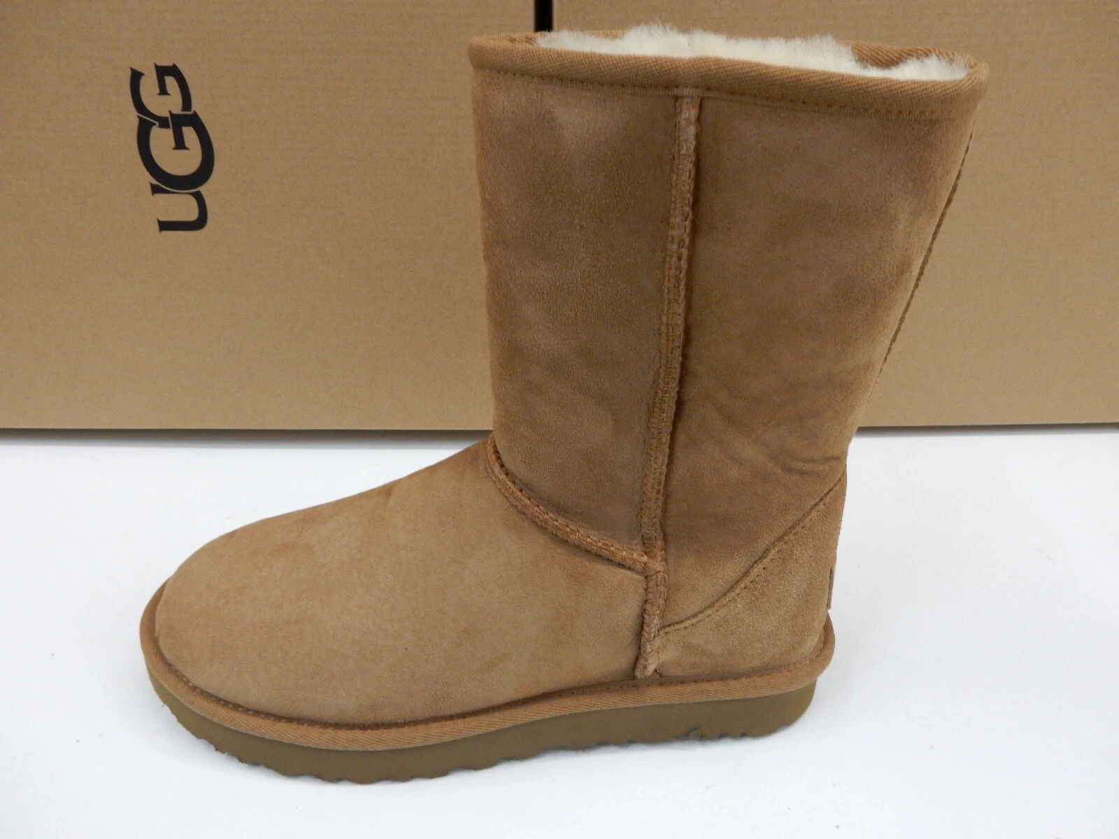 UGG donna classico corto II castagno 7