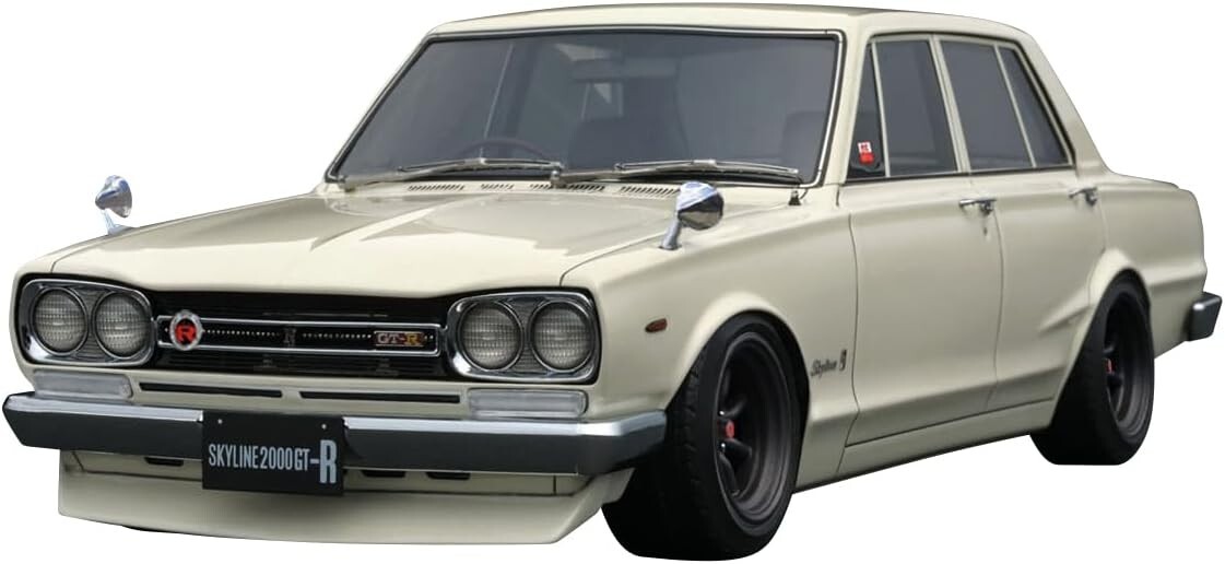 1/18 ニッサン スカイライン 2000 GT-R PGC10 シルバー イグニッションモデル 1/18 ニッサン スカイライン 2000 GT-R