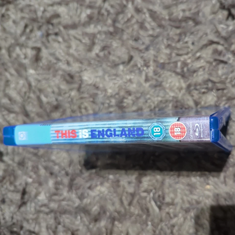 This Is England (Blu-ray, 2008) - Image 3 of 3