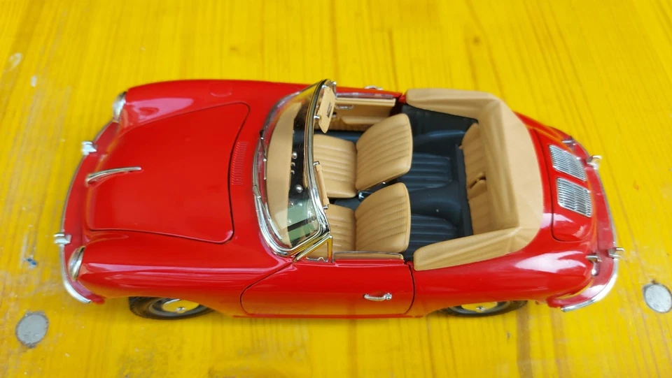 Burago PORSCHE 956 1961 rossa - Made in Italy - 1:18 Ottime Condizioni - Immagine 4 di 4