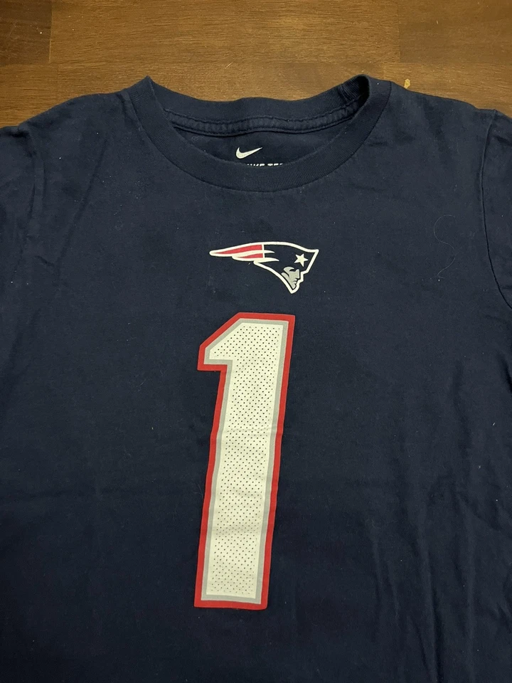 Camiseta New England Patriots Cam Newton Nike #1 juvenil talla mediana. Foto 2 de 4