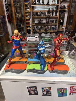 Marvel Vs CAPCOM infinite Statues Iron Man Mega Man X Captain Marvel Bundle