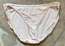 Vanity Fair Medium Rose Beige Illumination String Bikini Panty #18108 NWOT
