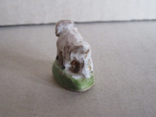 B740 Vintage Fève Galette Des Rois Dog On Its Base H 1.4 Cm L 2.6 Cm - Picture 6 of 7