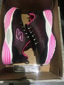 skechers luminators luxe