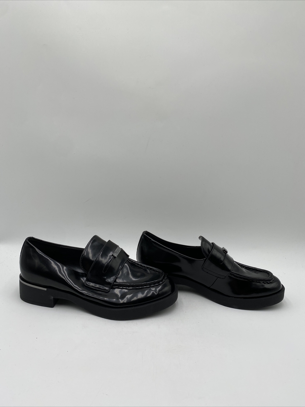 DKNY Women's Ivette Loafers Black Size 6M
