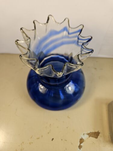 Fantastic Blue Swirl Cri.ped Ruffle Blown Glass Vase Fenton? Maybe Blenko? - Picture 2 of 7
