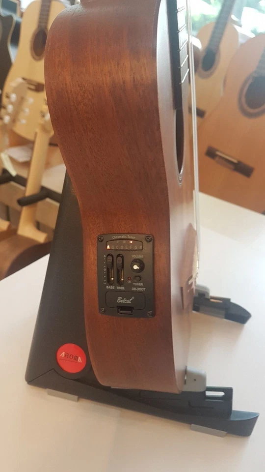 Ukulele tenor with EQ, made in Romania by Hora, mahogany, NEW - Image 2 of 4