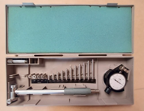 No. 90   Mitutoyo dial bore gauge 511-106, 2-4"  .0001 res, with case