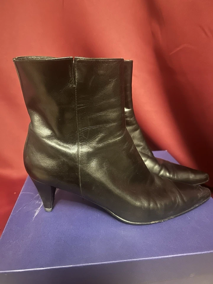 Stuart Weitzman Black Leather Booties - Image 3 of 4