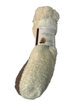 NWT Apana Luxe Shea Butter Moisturizing Fuzzy Socks 2 Pack $35 Stocking Stuffer!