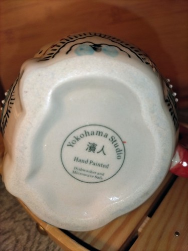 Yokohama Studios PANDA MUG 16 oz. Hand-painted Raised Relief 3D Figurative Cup - Picture 6 of 11