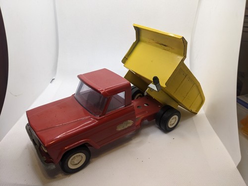 Vintage 1960s Tonka Jeep Wagoneer Pressed Steel Truck & Yellow - Picture 3 of 11
