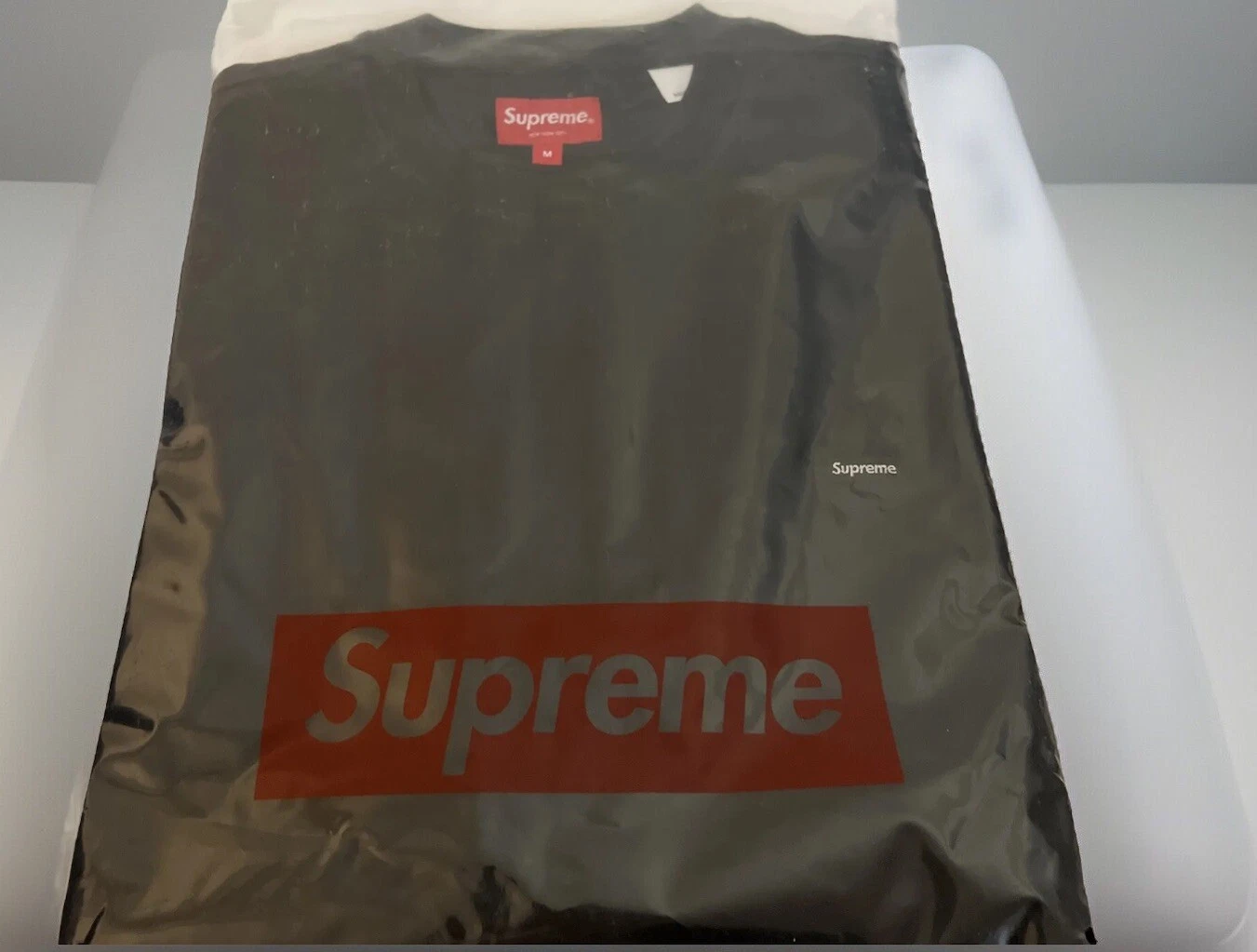 SUPREME SMALL BOX TEE / TAILLE MEDIUM / NOIR FW22 SEMAINE 1 (100% AUTHENTIQUE)