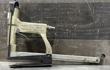 SENCO MODEL F AIR POWERED STAPLER, LONG PLIER CARTON CLOSING GUN Used Surplus