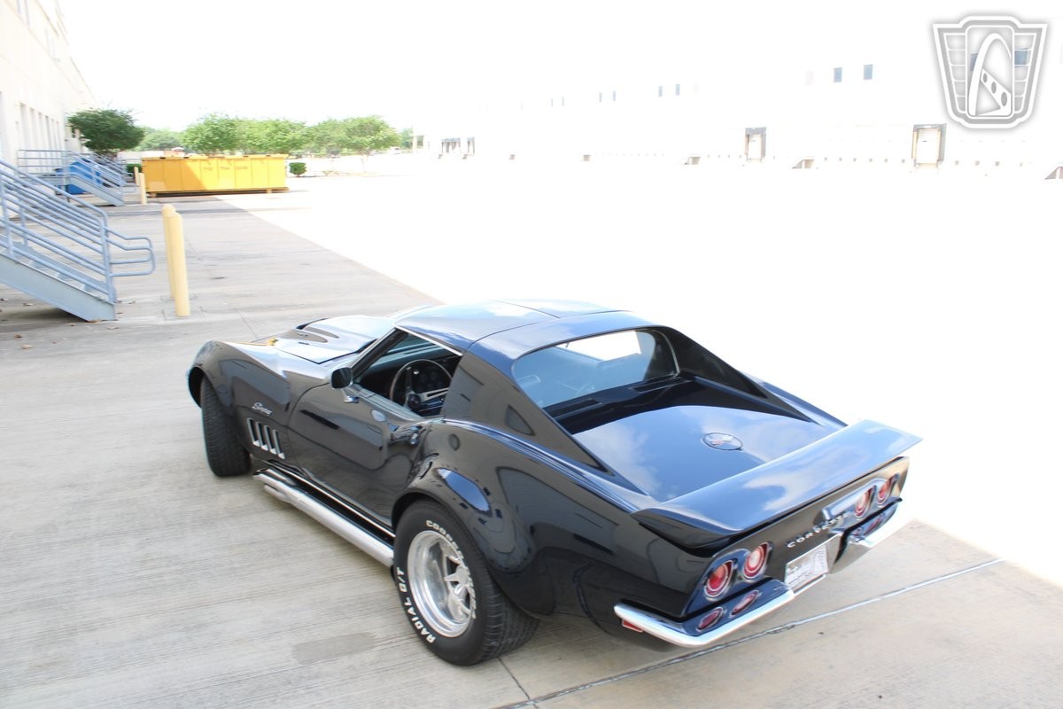 1968 Dark Blue Chevrolet Corvette   | C3 Corvette Photo 6