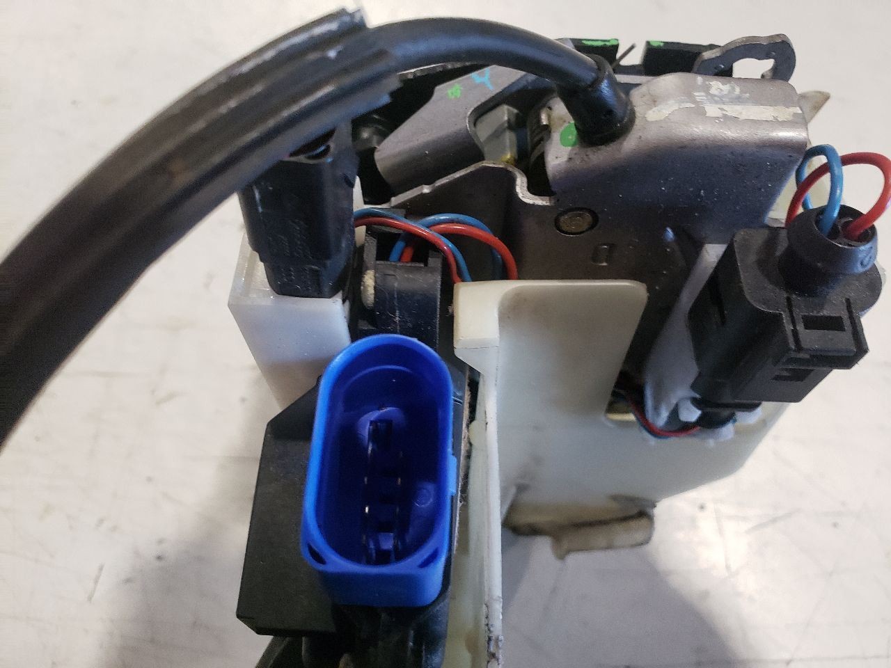 Bentley Flying Spur 2006 Front Right Door lock actuator
