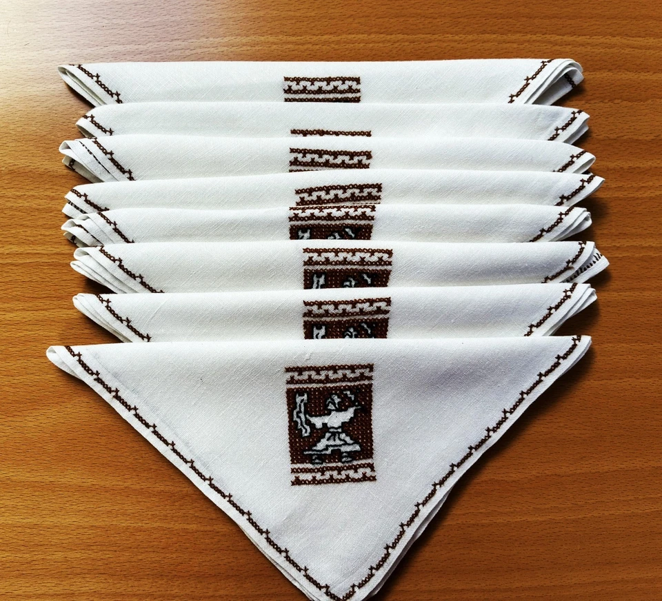 Juego de mesa, servilletas y corredor bordados 100 % lino blanco de calidad Foto 3 de 4