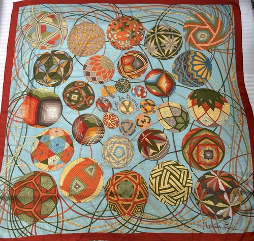 Seltenes Hermes Bleu "L'Art Du Temari" von Nathalie Vialaras Kaschmir Seide Schal 140 - Bild 14 von 16