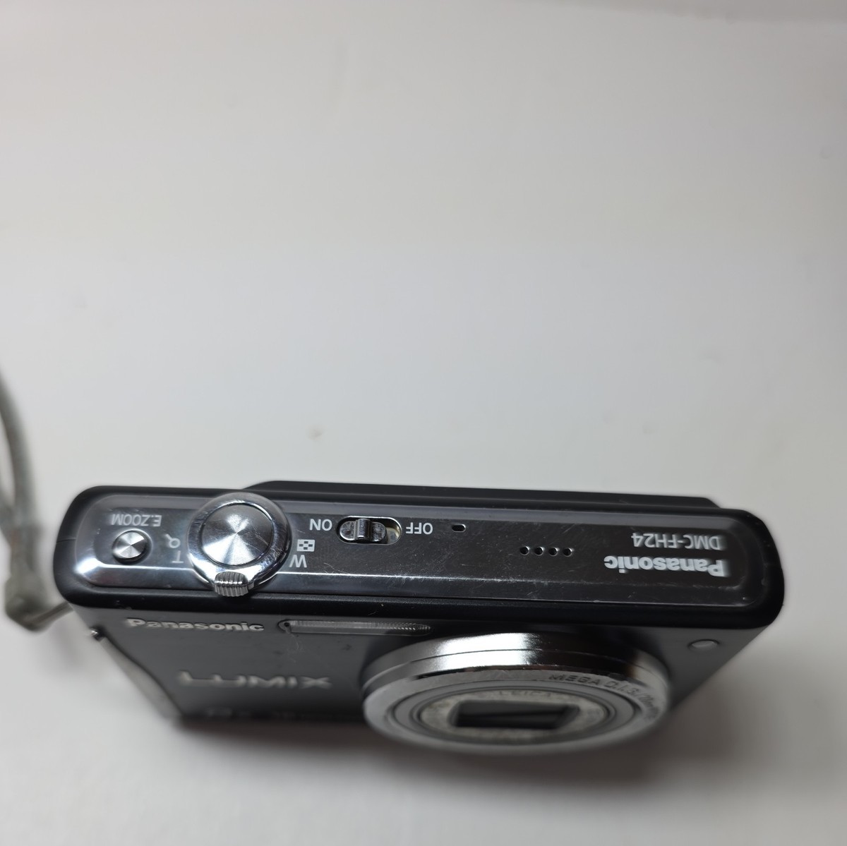 Panasonic Lumix DMC-FH24 16MP Digital Camera 8x Optical Zoom