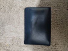 man leather wallet
