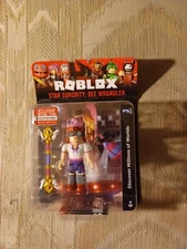 Roblox Star Sorority Bee Wrangler Toy 2.5" Exclusive Virtual Item New Damage Box