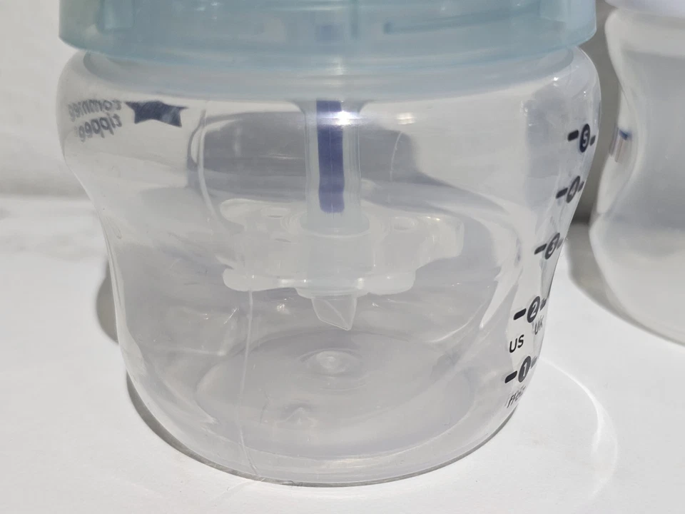 Tommee Tippee Flujo Lento Anticólicos 5 OZ (2) y 1 Avent 5 OZ EXCELENTE ESTADO ENVÍO RÁPIDO Foto 3 de 4