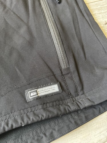 REI Jacket Adult L Black Rain Coat Windbreaker Hiking Outdoors Mens Lite Weight - Picture 6 of 12