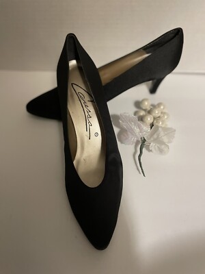 black fabric dress pumps Authentic Salvatore Ferragamo Black Fabric Pumps Size 8.5A – Paris Station  Shop main image 1
