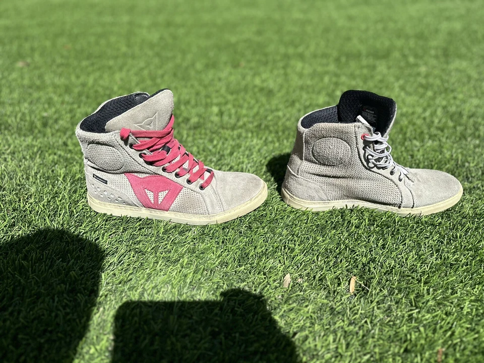 Dainese Street Biker Lady Air Low Cut Leather Motorcycle Boots Size US 5.5/EU 37 Foto 2 de 4