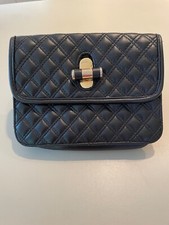 VINTAGE LADIES QUILTED HANDBAG WITH GOLD STRAP