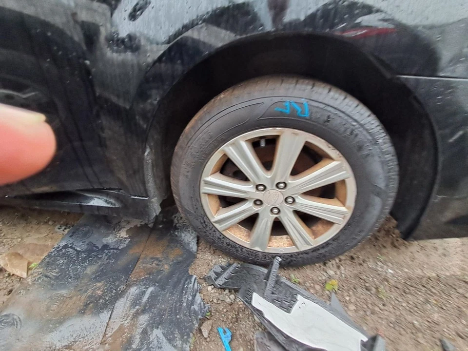 Conjunto de bomba de combustible Subaru Legacy 2012 2,5 L usado fabricante de equipos originales 153 k millas Foto 2 de 4