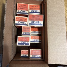 Lionel Trains Vintage Lot of 10