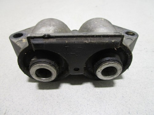 67F-44514-00-94 Yamaha Outboard 90 HP 4 Stroke Upper Mount Damper - Foto 7 di 8