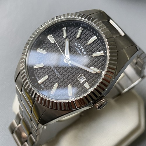 Men's Genuine Rotary Automatic Date Fluted Bezel Black 21 Jewel GB00426/04